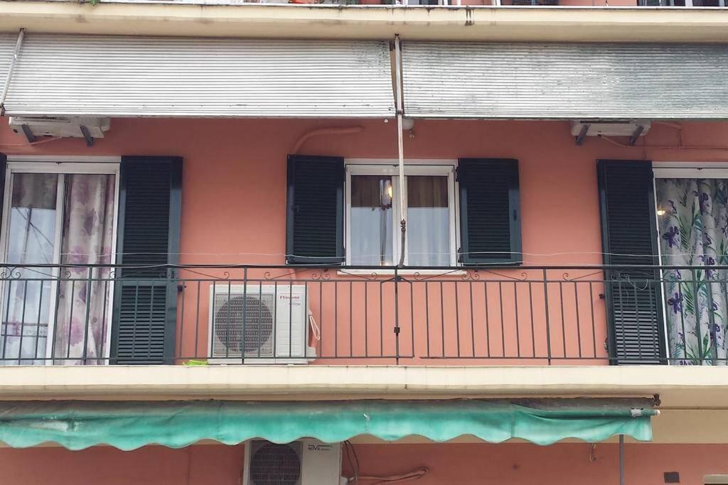 Flora'S Boutique Apartment At The Heart Of Corfu Corfu  Exterior foto